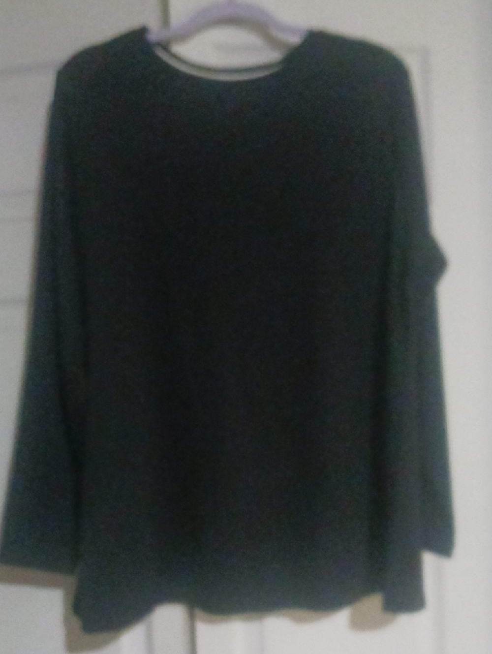 Isaac Mizrahi Black Crewneck Essential T